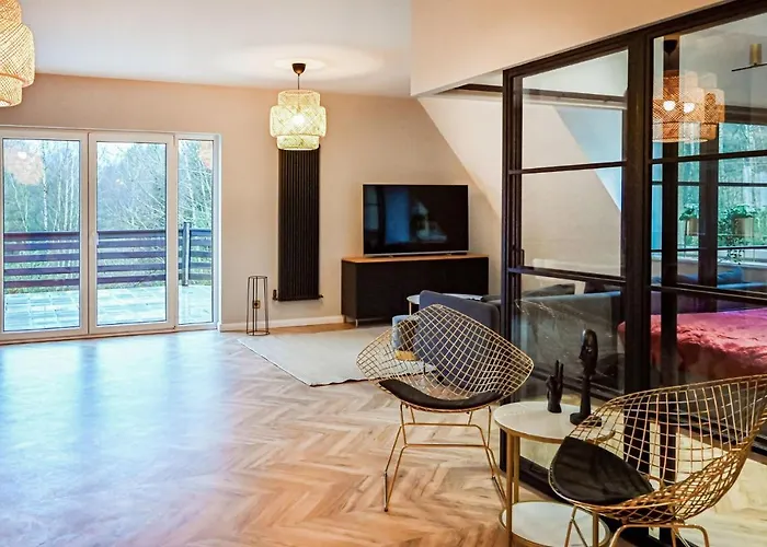 2 Bedroom Cozy In Lägenhet